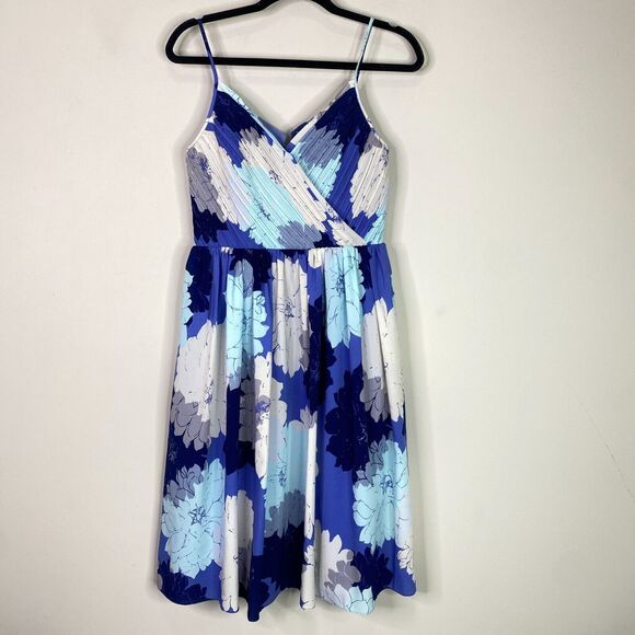 New Banana Republic Strappy Crossover Vee Pocket Dress Women's Size 2 - Picture 9 of 9